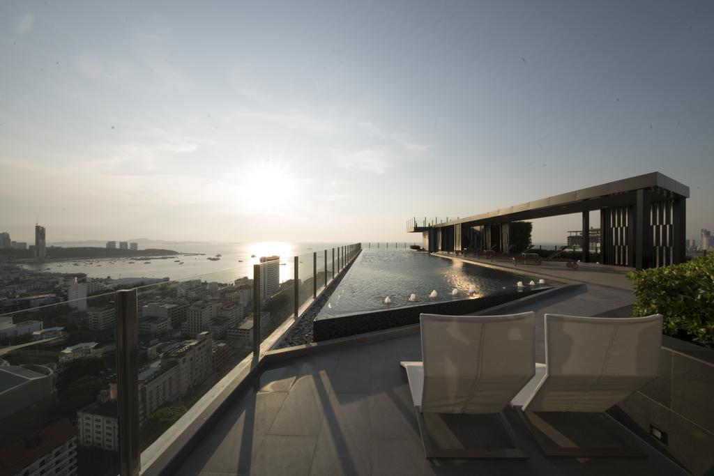 Base Central Pattaya By Alex Bagian luar foto