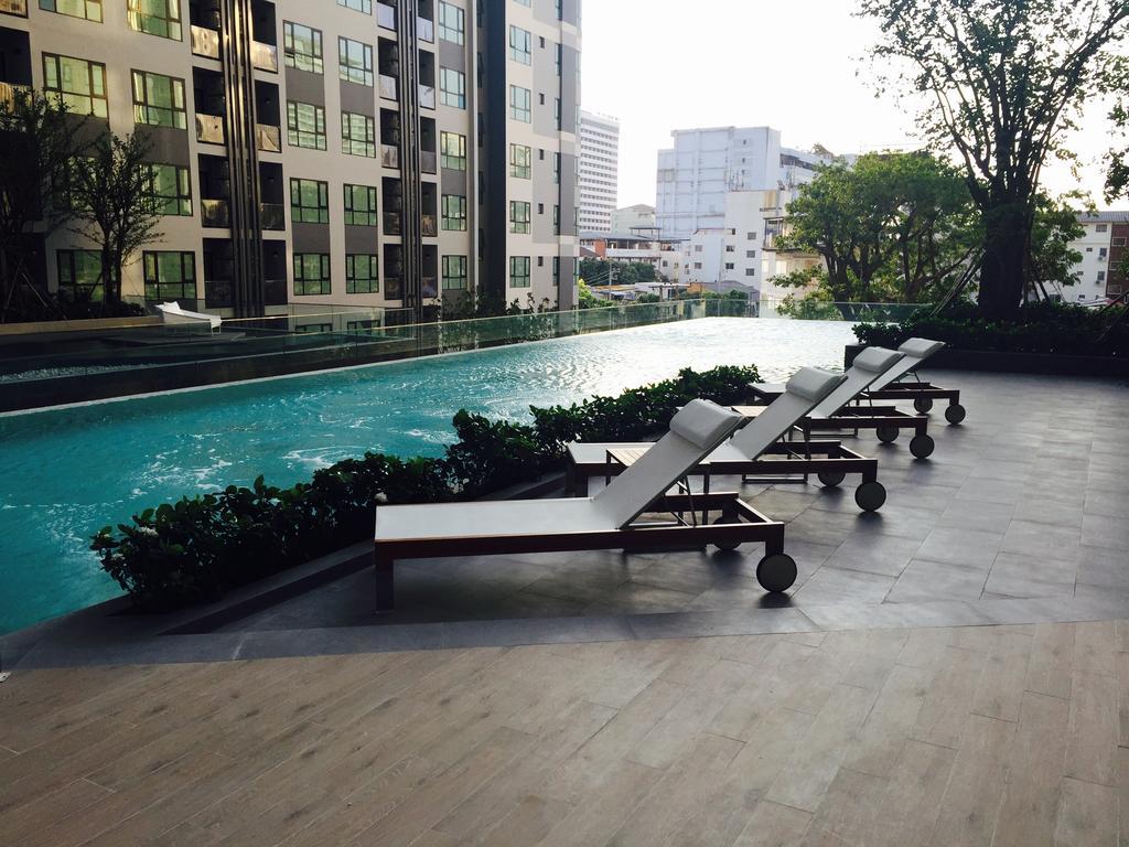Base Central Pattaya By Alex Bagian luar foto