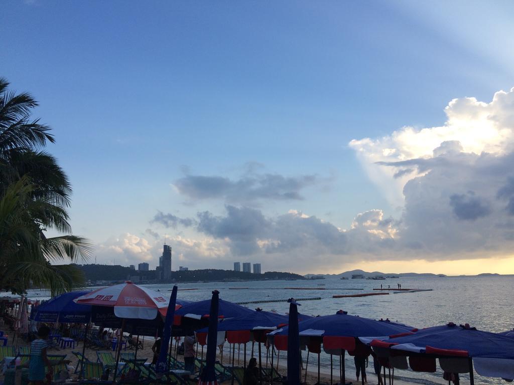 Base Central Pattaya By Alex Bagian luar foto